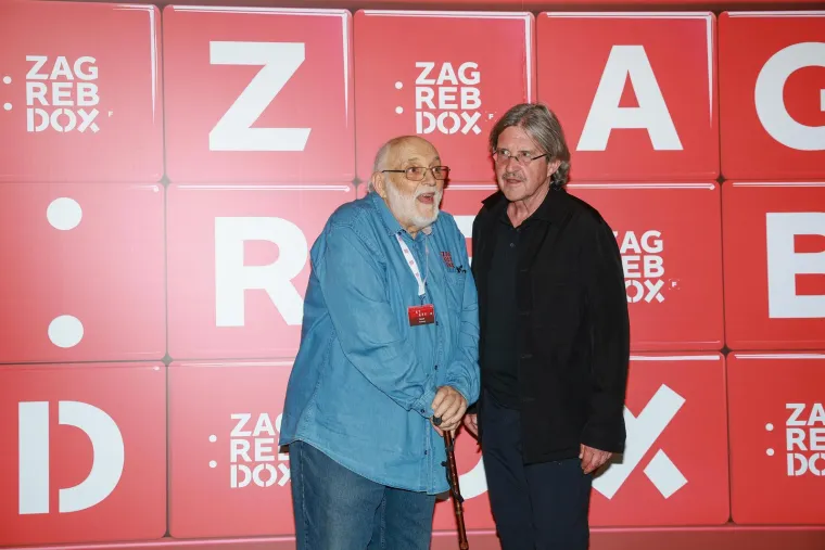 Opu&scaron;teni, elegantni i modno usklađeni: Pogledajte kako su Milanovići zablistali na ZagrebDoxu