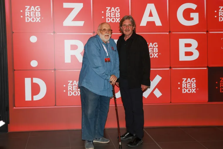 Opu&scaron;teni, elegantni i modno usklađeni: Pogledajte kako su Milanovići zablistali na ZagrebDoxu