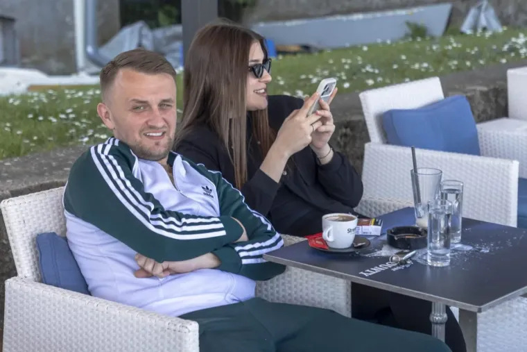 Legice i lege napunile osječku promenadu: Dvije crnke u trendi kombinacijama ukrala show