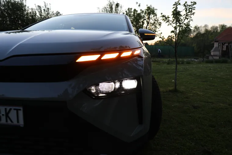 Iz svakog kuta i svaki detalj: Ovako izgleda jedan od najboljih obiteljskih SUV-ova