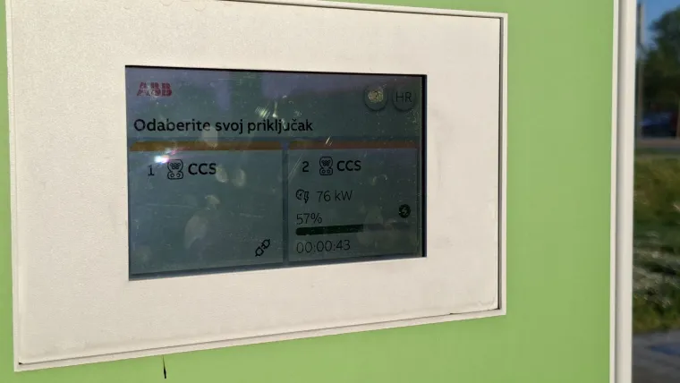 Iz svakog kuta i svaki detalj: Ovako izgleda jedan od najboljih obiteljskih SUV-ova