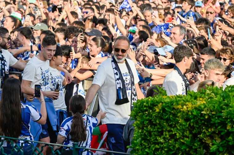 100 tisuća navijača dočekalo svoje heroje nakon osvajanja Kupa: Među njima i dva Vatrena