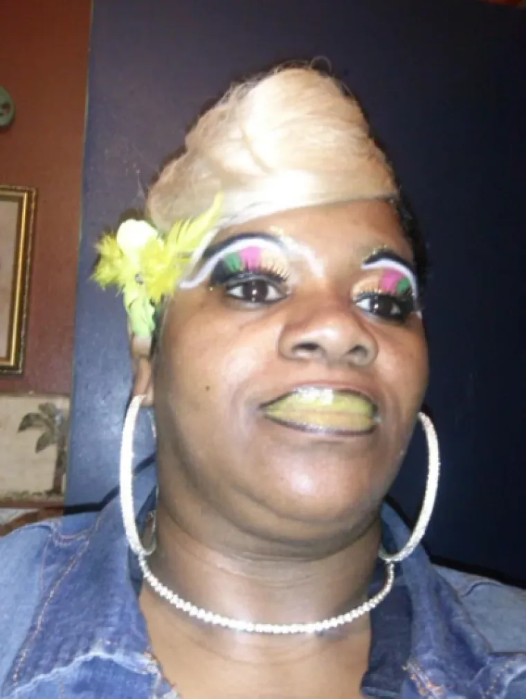 Ove djevojke kao da su se natjecale za najgoru &scaron;minku: Izgledaju nevjerojatno lo&scaron;e