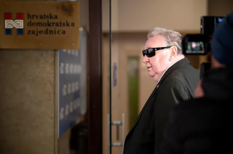 Drugi dolaze i odlaze, on ostaje: Legenda se nije mogla sakriti ni pod sunčanim naočalama