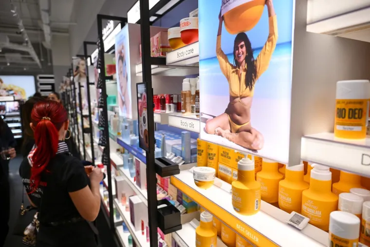 Među prvima smo u&scaron;li u Sephoru! Pogledajte &scaron;to se krije iza vrata prije velikog otvorenja