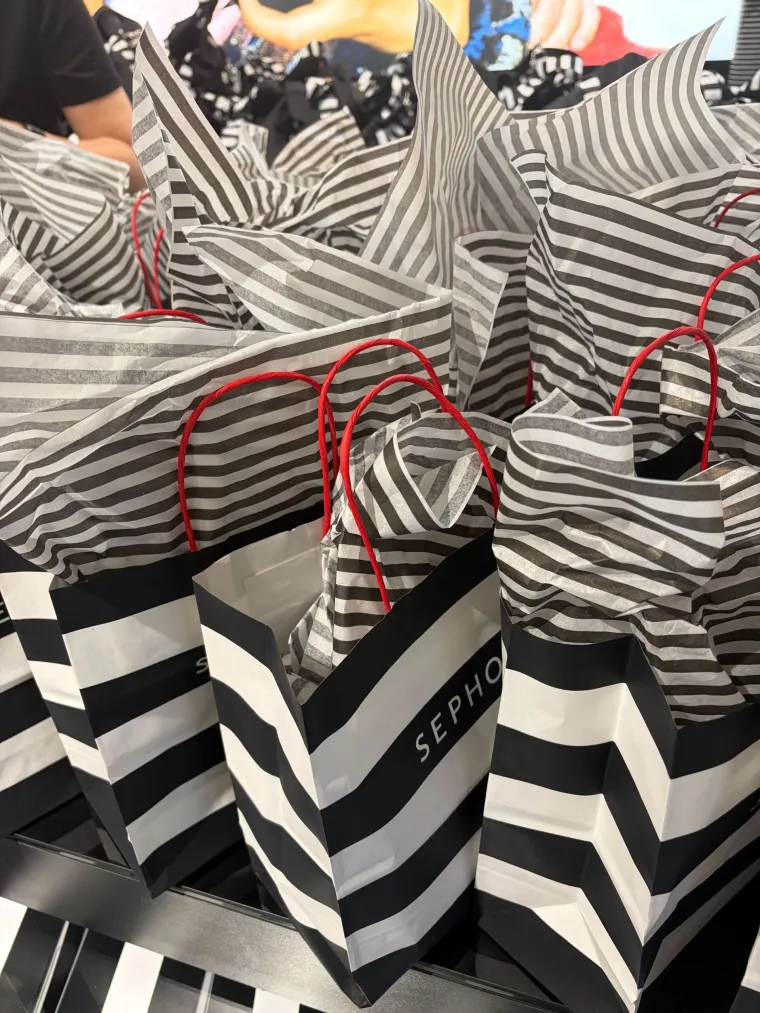 Totalni kaos i odu&scaron;evljenje: Sephora napokon otvorena, pogledajte fotografije