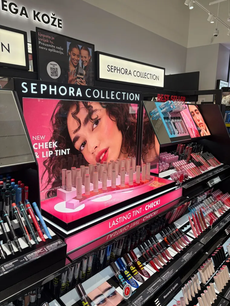 Totalni kaos i odu&scaron;evljenje: Sephora napokon otvorena, pogledajte fotografije