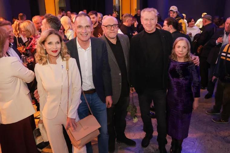 Zvijezde na jednom mjestu: Jubilej na&scaron;e glumice okupio kremu domaće scene