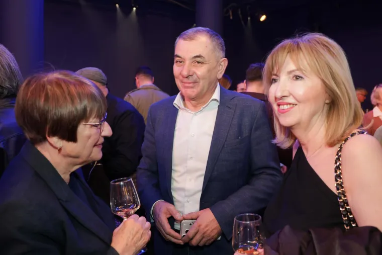 Zvijezde na jednom mjestu: Jubilej na&scaron;e glumice okupio kremu domaće scene