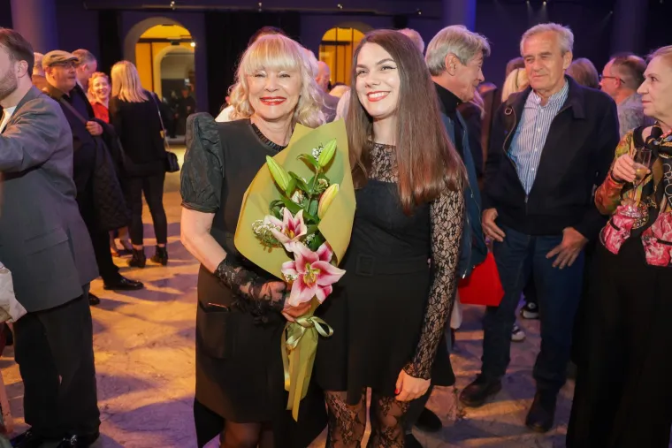 Zvijezde na jednom mjestu: Jubilej na&scaron;e glumice okupio kremu domaće scene