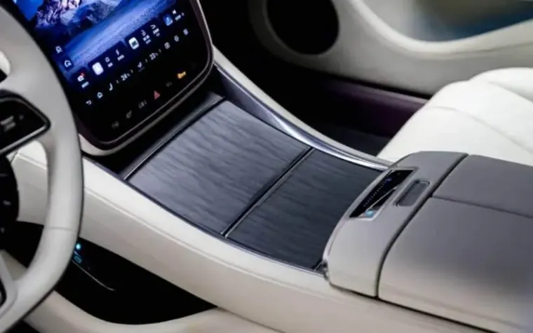 Ovaj automobil je ponizio konkurenciju! Ima 1300 KS, okreće se u mjestu, a pogledajte cijenu