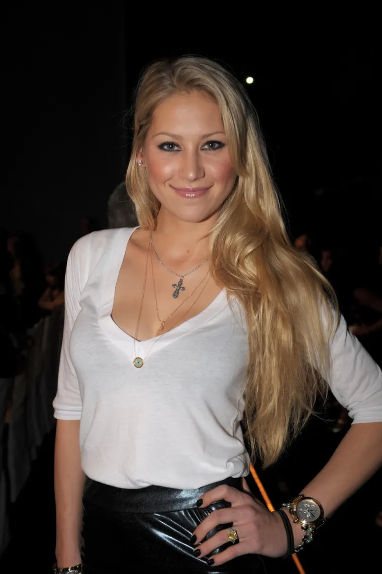 Sjećate li se Ane Kurnjikove? Rodila je četvrto dijete, ne biste ju prepoznali