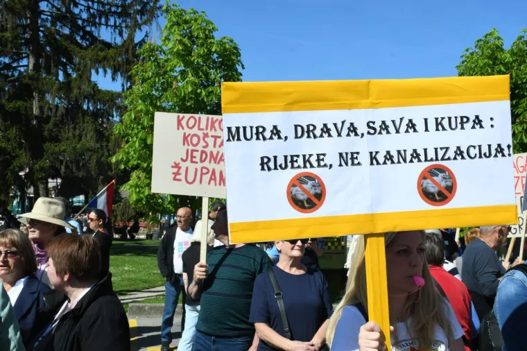 Sisak na nogama, poslane žestoke poruke protiv megafarmi i klaonica: 'Profit njima, smrad nama'