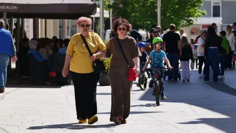 Plavu&scaron;a koja je osvojila &scaron;picu stilom i osmijehom: Ova mlada dama nije pro&scaron;la nezamijećeno
