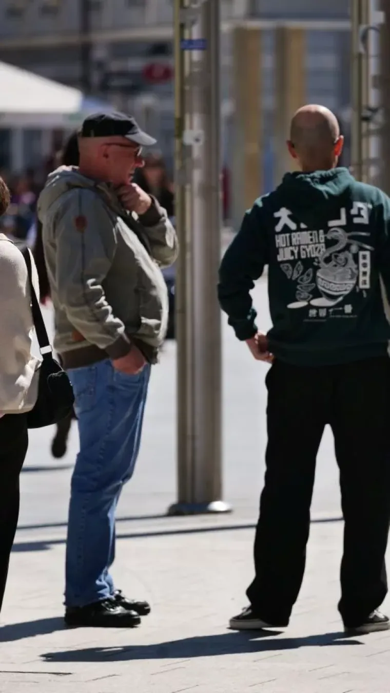 Čakovčanke nose sunčane naočale svih boja i oblika: Dvije nasmijane dame zračile su pozitivom