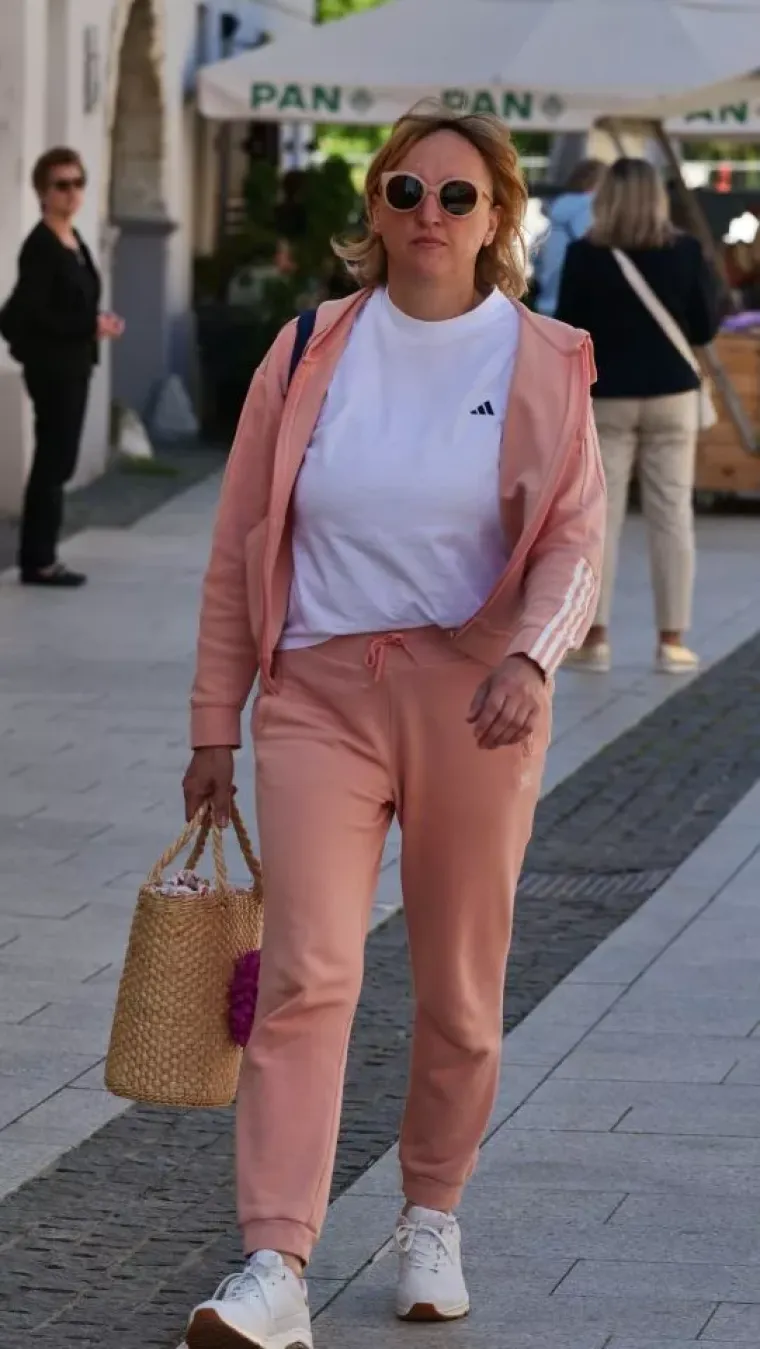 Čakovčanke nose sunčane naočale svih boja i oblika: Dvije nasmijane dame zračile su pozitivom