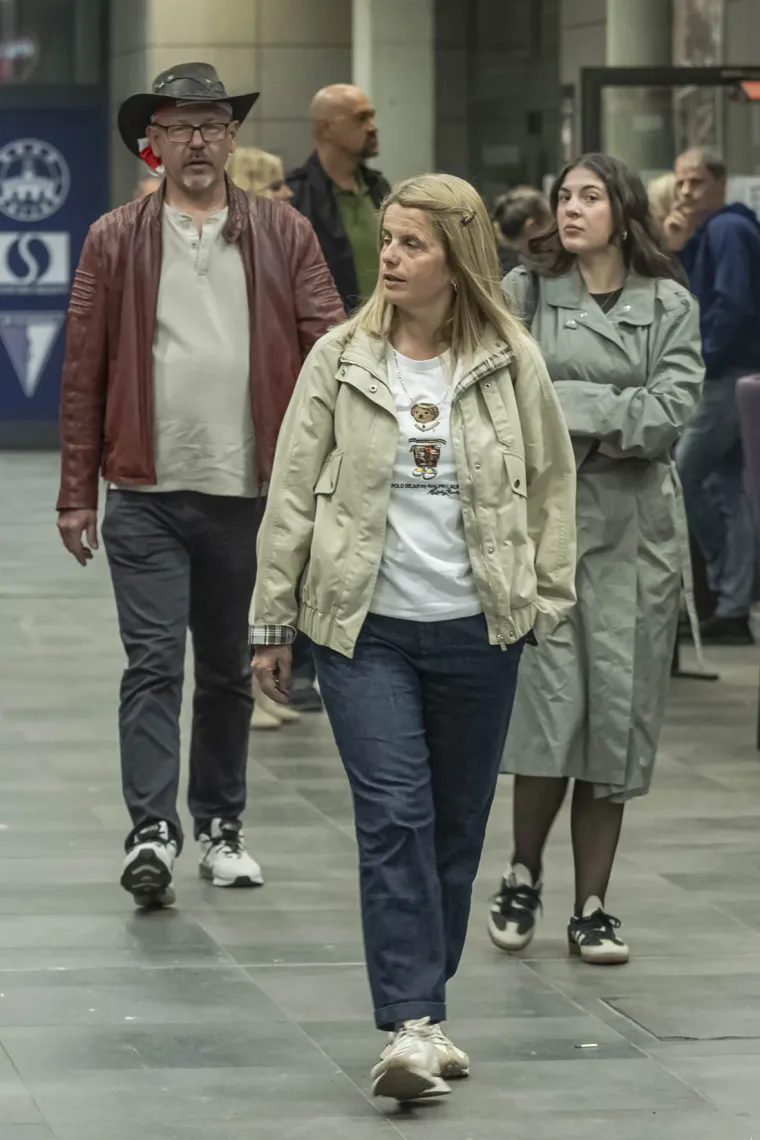 Lijepe legice zauzele prve redove: U Osijeku održan spektakl u čast Oliveru Dragojeviću