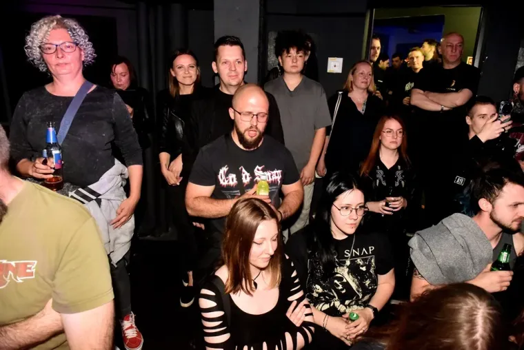 Žestoka večer u Varaždinu: Jan Kereke&scaron; i bend zapalili pozornicu, evo tko je sve bio na koncertu