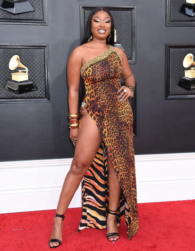 Atraktivna pjevačica razotkrila ko&scaron;arka&scaron;ku zvijezdu zbog prevare i &scaron;okirala javnost izjavom