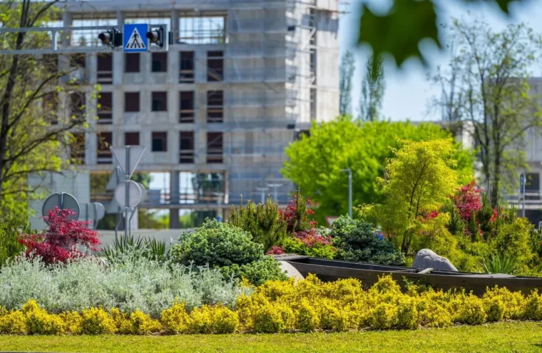 Sunce izmamilo Karlovčane: Građani pohrlili na ulice grada, pogledajte tko je sve bio