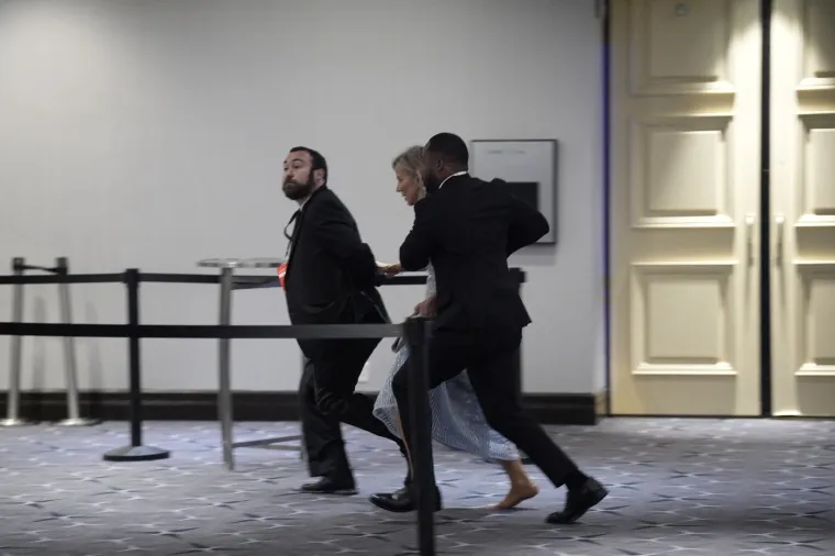 Zbog pucnjave će sve ostati u sjeni! Večer prije svog važnog dana Prva dama htjet će &scaron;to prije zaboraviti