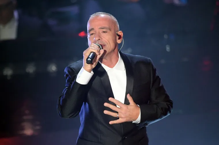 Eros Ramazzotti bacio publiku na koljena u Beogradu: Pogledajte koliko se promijenio