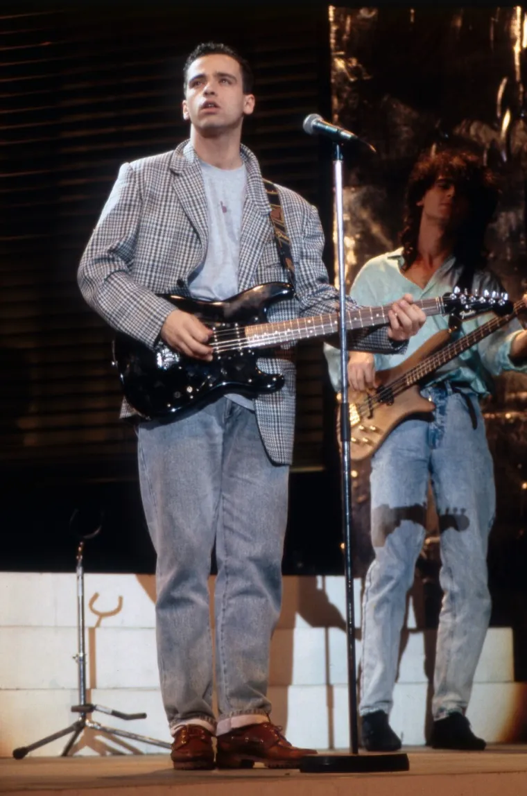 Eros Ramazzotti bacio publiku na koljena u Beogradu: Pogledajte koliko se promijenio