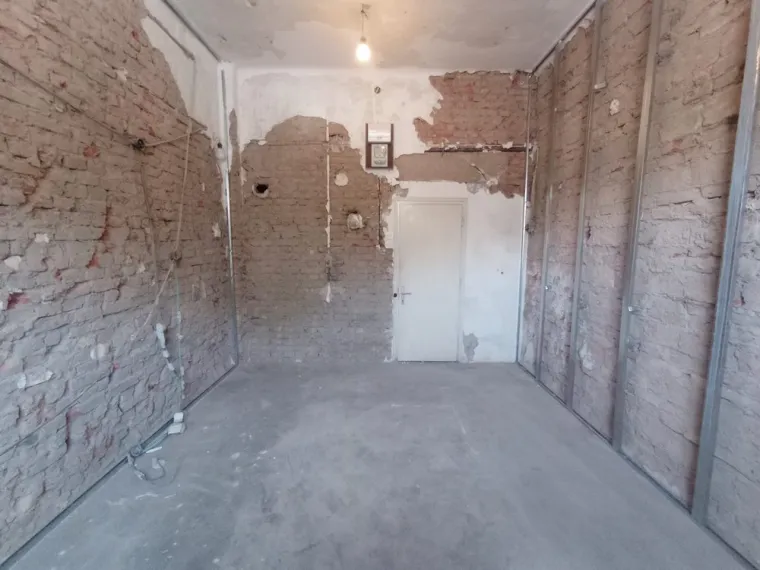 Odmah useljivo ili do gole cigle: Država oglasila javni poziv, evo &scaron;to od nekretnina nude!