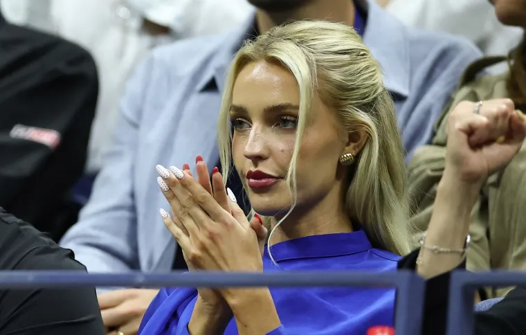 Prekinuli 'najpoznatija žena mu&scaron;kog tenisa' i slavni igrač! Objavila kako plače u krevetu