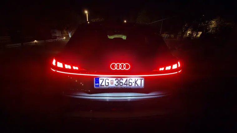 Njemački SUV je stvoren da impresionira: Pogledajte spoj nove tehnologije i stare &scaron;kole