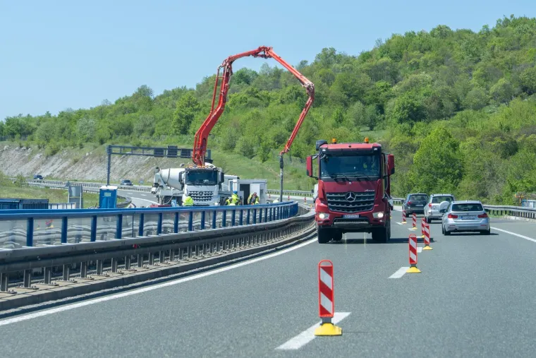 Pogledajte gužve na cestama: Hrvati krenuli na produženi vikend