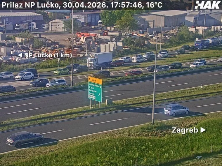 Pogledajte gužve na cestama: Hrvati krenuli na produženi vikend
