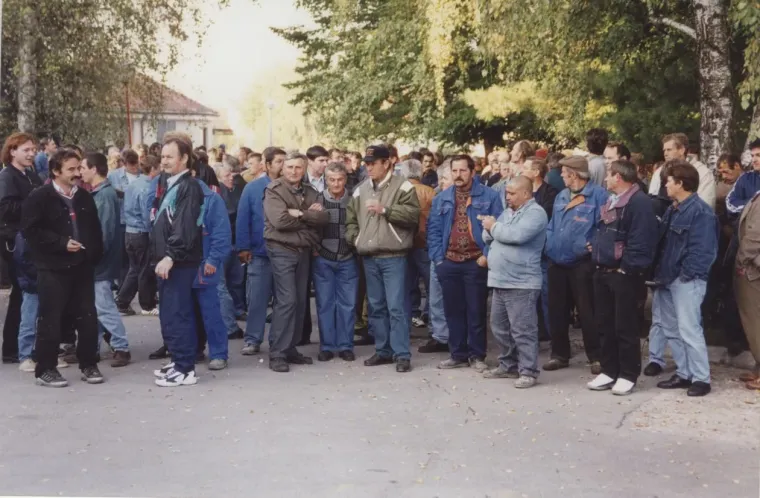 Pogledajte kako se družilo i fe&scaron;talo nekada: Svaka od ovih fotografija nosi svoju priču