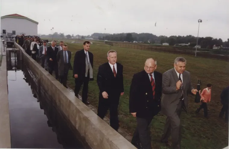 Pogledajte kako se družilo i fe&scaron;talo nekada: Svaka od ovih fotografija nosi svoju priču