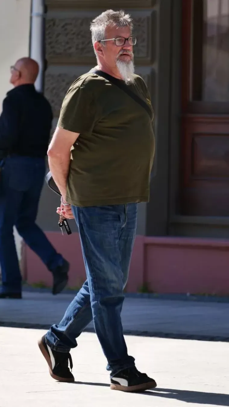 Wow! Dama u svilenoj haljini ostavila sve bez riječi i pokazala &scaron;to znači prava elegancija