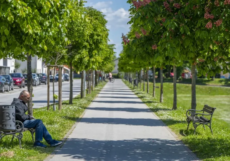 Modni đir koji osvaja: U outfitima na prugice Karlovčanke pokazale kako se nosi proljeće sa stilom
