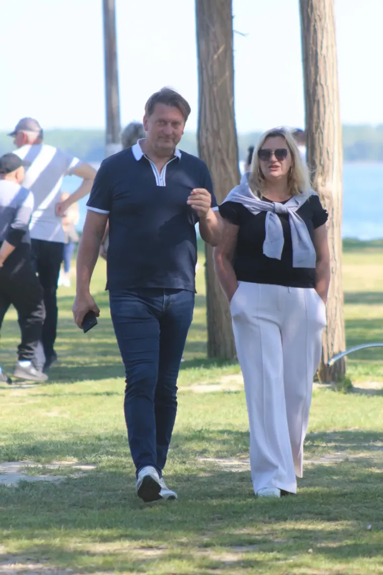 Tko ne bi iskoristio ovakav vikend za romantičnu &scaron;etnju! Sve puno zaljubljenih golupčića u Marini Prelog