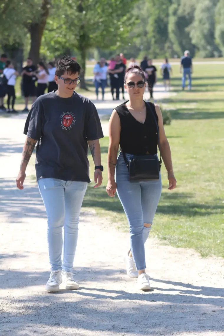 Tko ne bi iskoristio ovakav vikend za romantičnu &scaron;etnju! Sve puno zaljubljenih golupčića u Marini Prelog