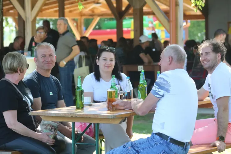 Tko ne bi iskoristio ovakav vikend za romantičnu &scaron;etnju! Sve puno zaljubljenih golupčića u Marini Prelog