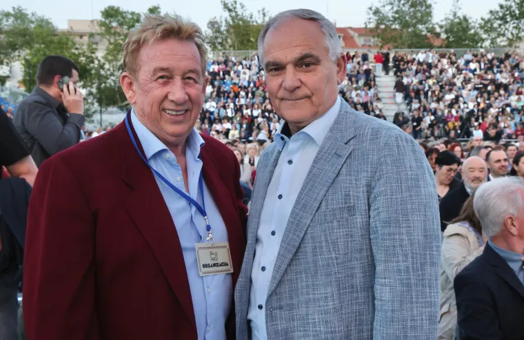 Svi se sjatili! Opro&scaron;tajni koncert Tereze Kesovije okupio brojne poznate: Evo tko je sve do&scaron;ao