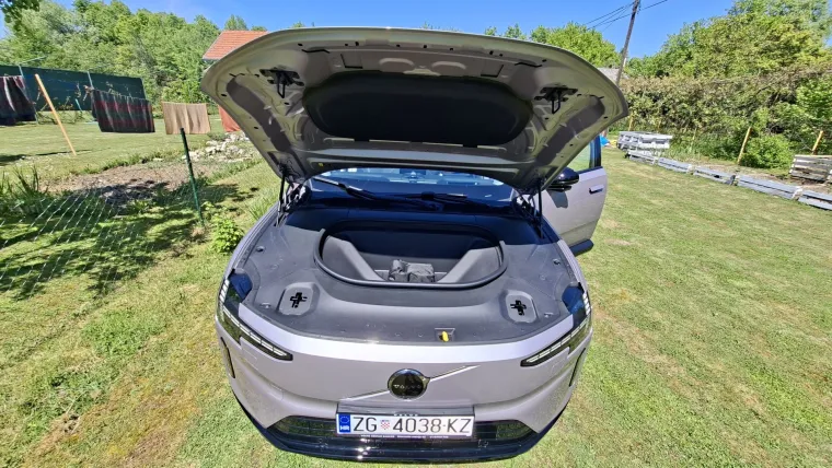 Pazili na svaki detalj: Evo za&scaron;to top izvedba ovog automobila ko&scaron;ta gotovo 100.000 &euro;!
