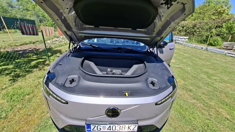 Pazili na svaki detalj: Evo za&scaron;to top izvedba ovog automobila ko&scaron;ta gotovo 100.000 &euro;!