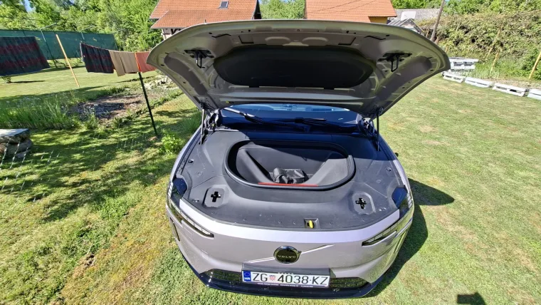Pazili na svaki detalj: Evo za&scaron;to top izvedba ovog automobila ko&scaron;ta gotovo 100.000 &euro;!