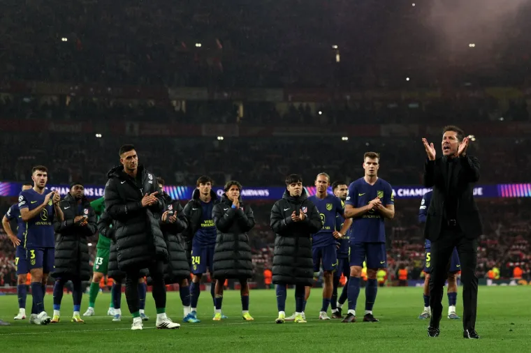 Nemile scene u Londonu: Simeone nasrnuo na uglednu osobu, ali i pokazao koliki je gospodin