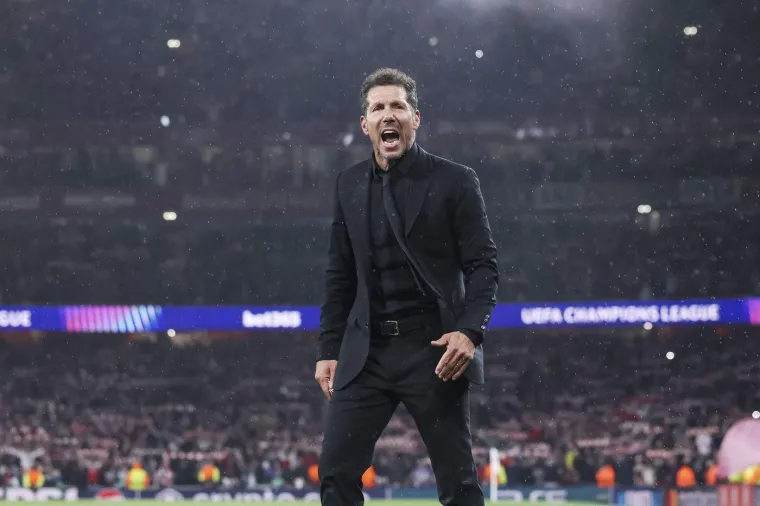 Nemile scene u Londonu: Simeone nasrnuo na uglednu osobu, ali i pokazao koliki je gospodin