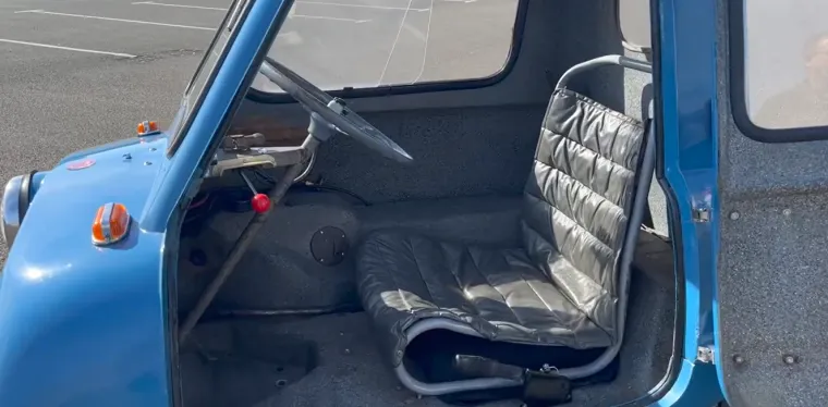 Ovo je najmanji auto na svijetu: Lak&scaron;i je od vozača i nema rikverca, a cijena mu je astronomska