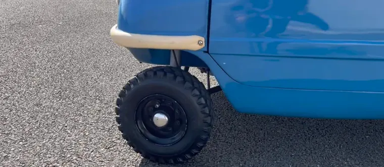 Ovo je najmanji auto na svijetu: Lak&scaron;i je od vozača i nema rikverca, a cijena mu je astronomska
