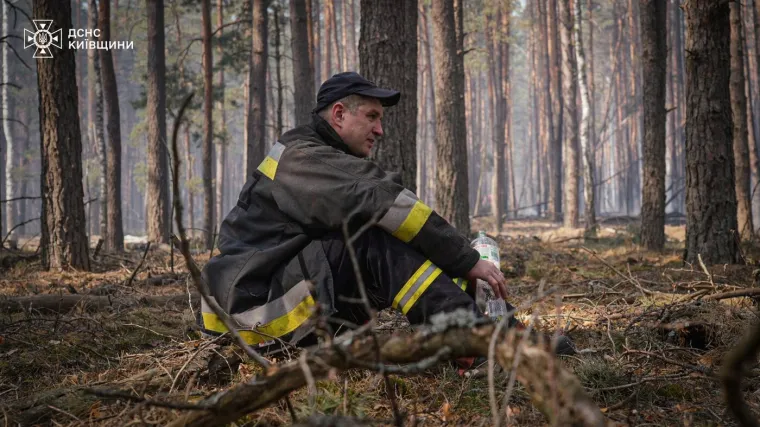 Gori černobilska &scaron;uma: Vatrogasci se bore s vatrenom stihijom u 'zoni ograničenja'