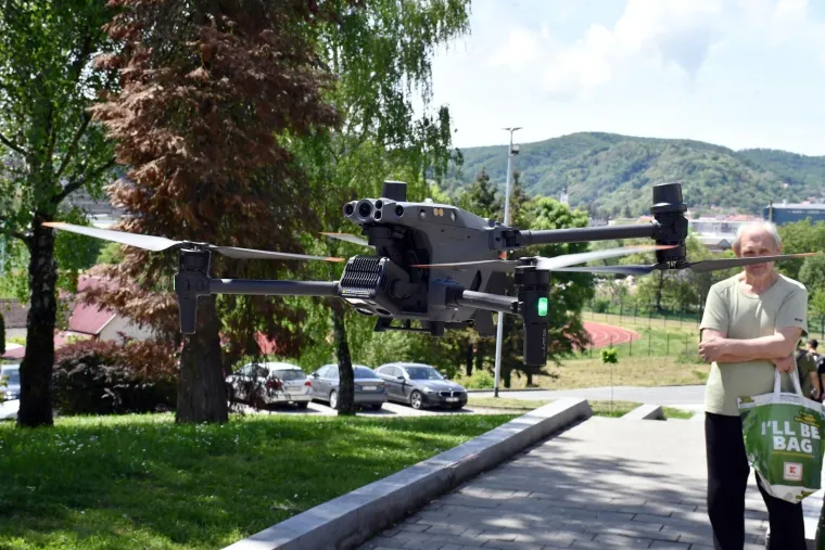 Mlada policajka pokazala &scaron;to zna: Impresivni prizori na istoku Hrvatske