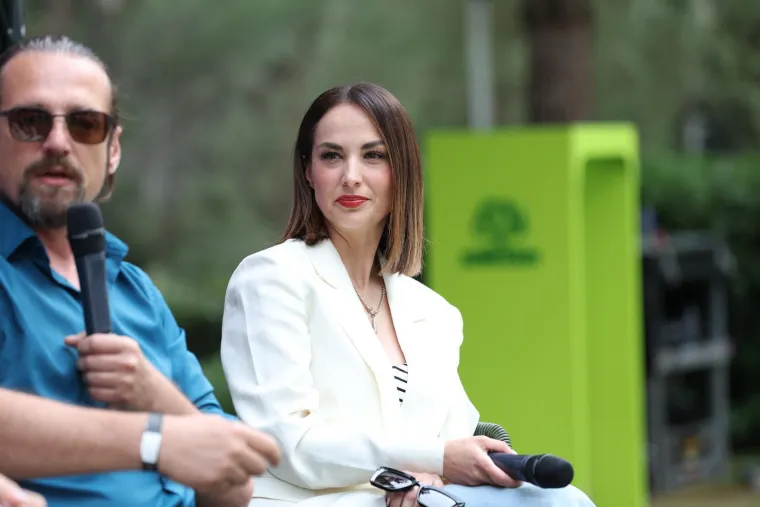 Kamere ih ulovile u opu&scaron;tenijim izdanjima: Pogledajte tko se sve pojavio na Danima komunikacija